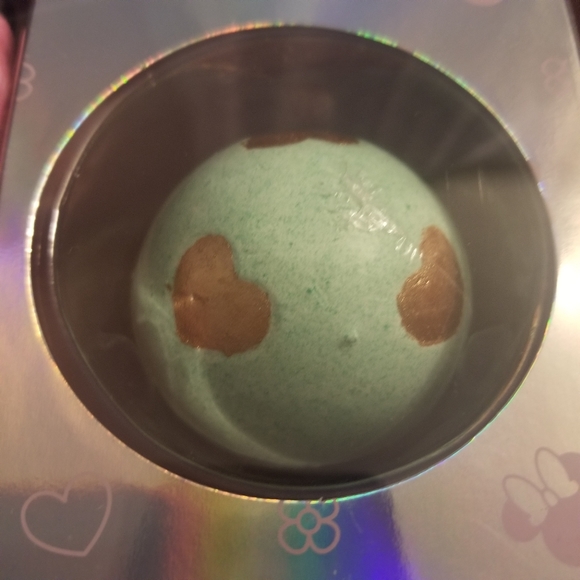 The CREME Shop Disney Minnie Mouse & Mickey Mouse Pamper Spa Kit Gift Set Bundle - Picture 6 of 13